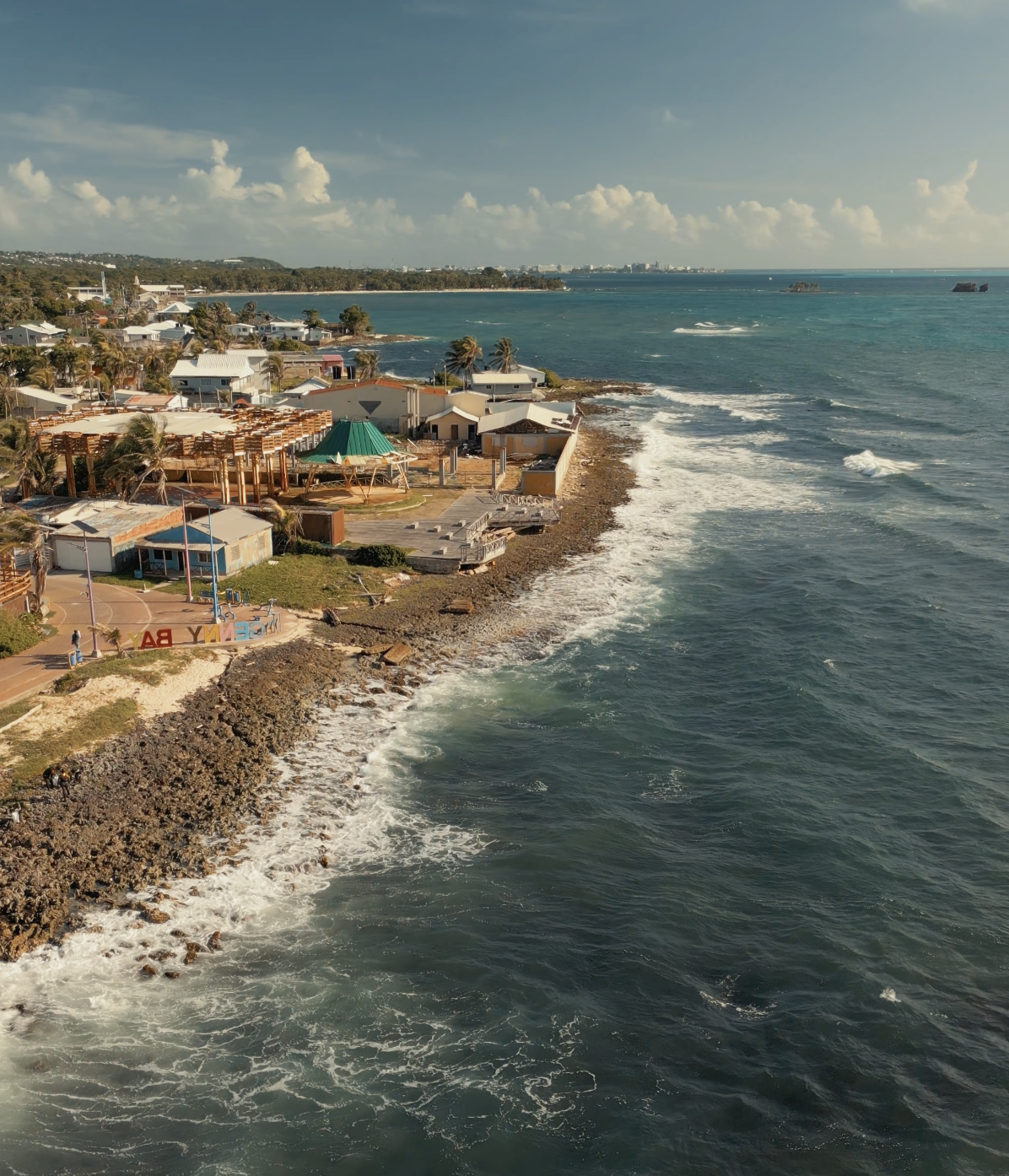 IUSAI SE SUMA AL ‘COASTAL CLEANUP 2026’ CON UNA JORNADA DE LIMPIEZA EN GINNIE BAY